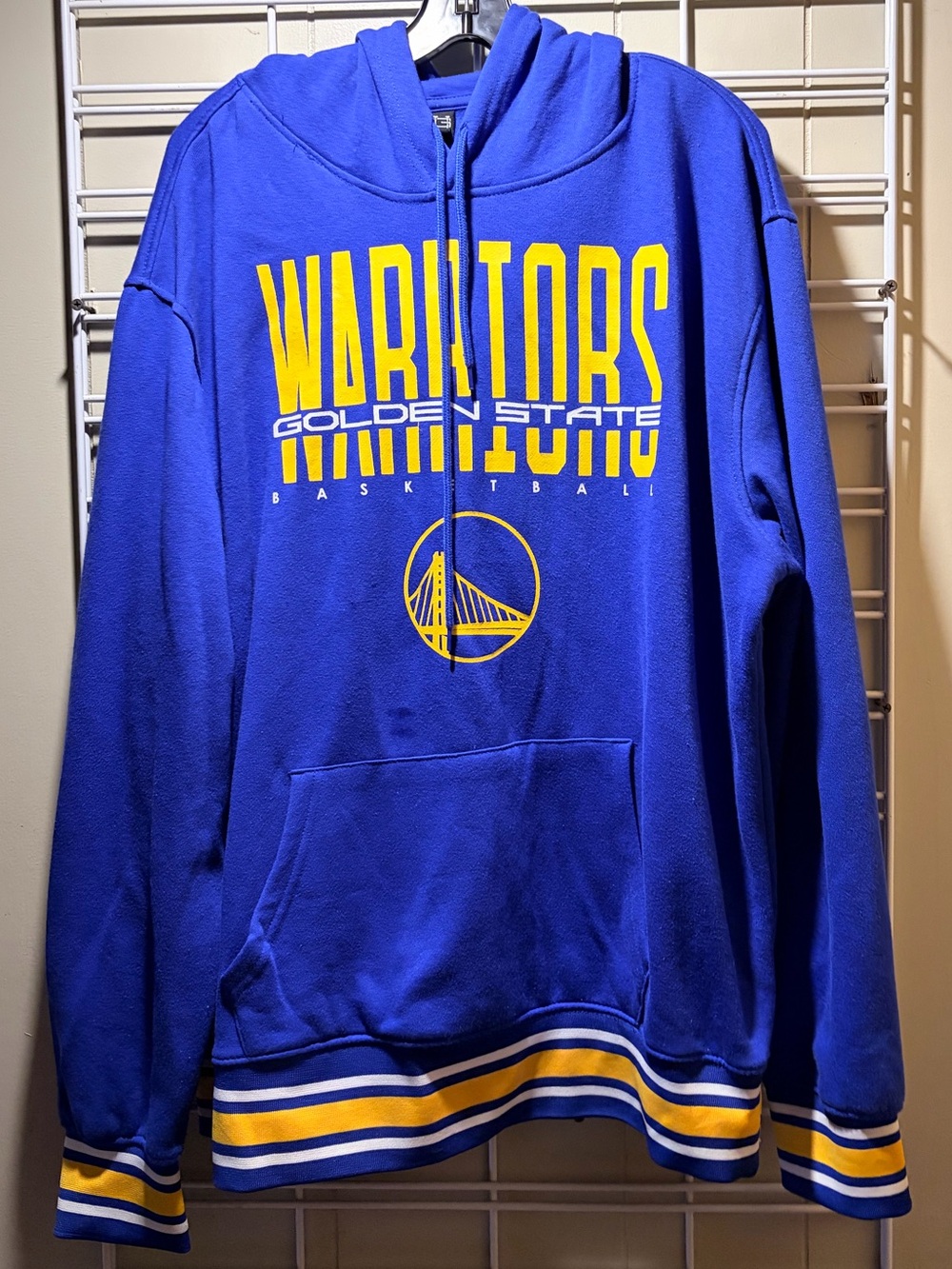 NBA Golden State Warriors Royal Blue Hoodie with Yellow Logo size XL